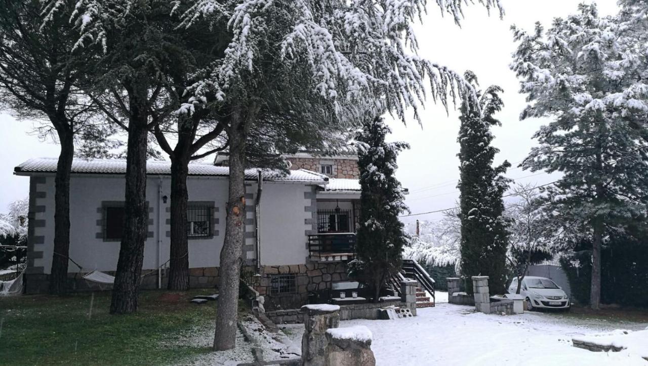 For You Rentals Chalet Sierra Guadarrama - La Ponderosa Pon351 Manzanares El Real Luaran gambar