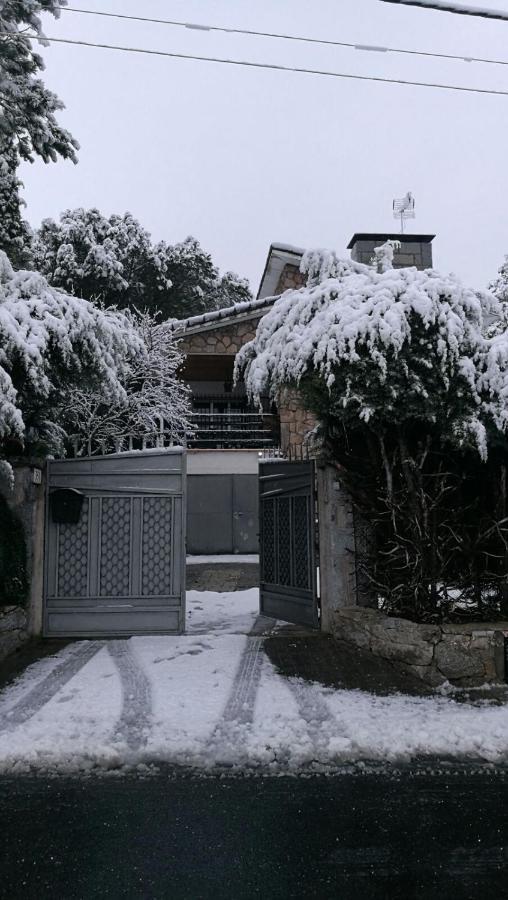 For You Rentals Chalet Sierra Guadarrama - La Ponderosa Pon351 Manzanares El Real Luaran gambar