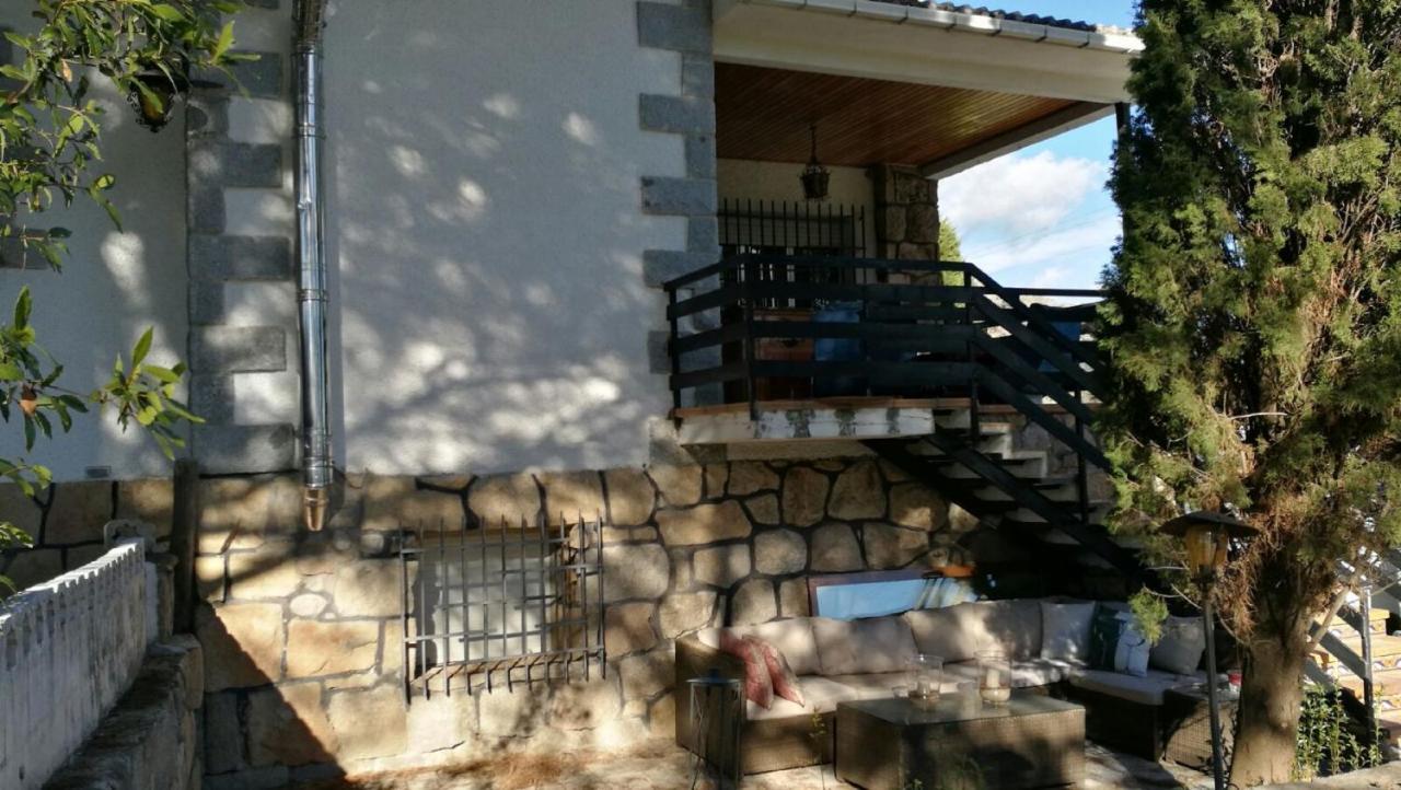 For You Rentals Chalet Sierra Guadarrama - La Ponderosa Pon351 Manzanares El Real Luaran gambar